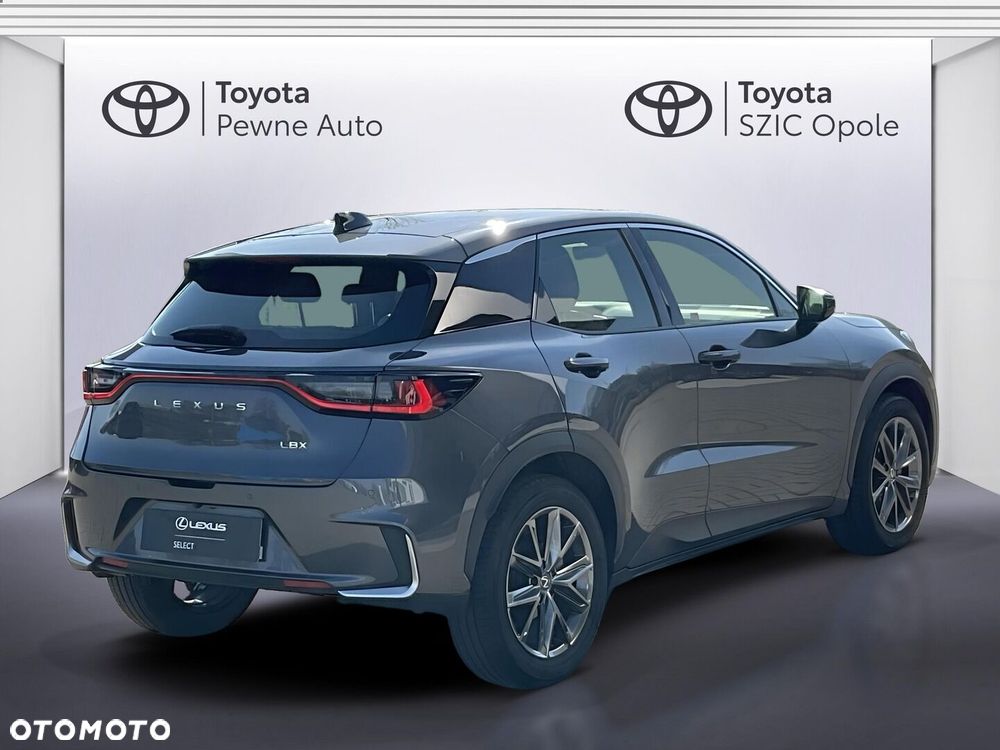 Lexus LBX 1.5 Hybrid - 5