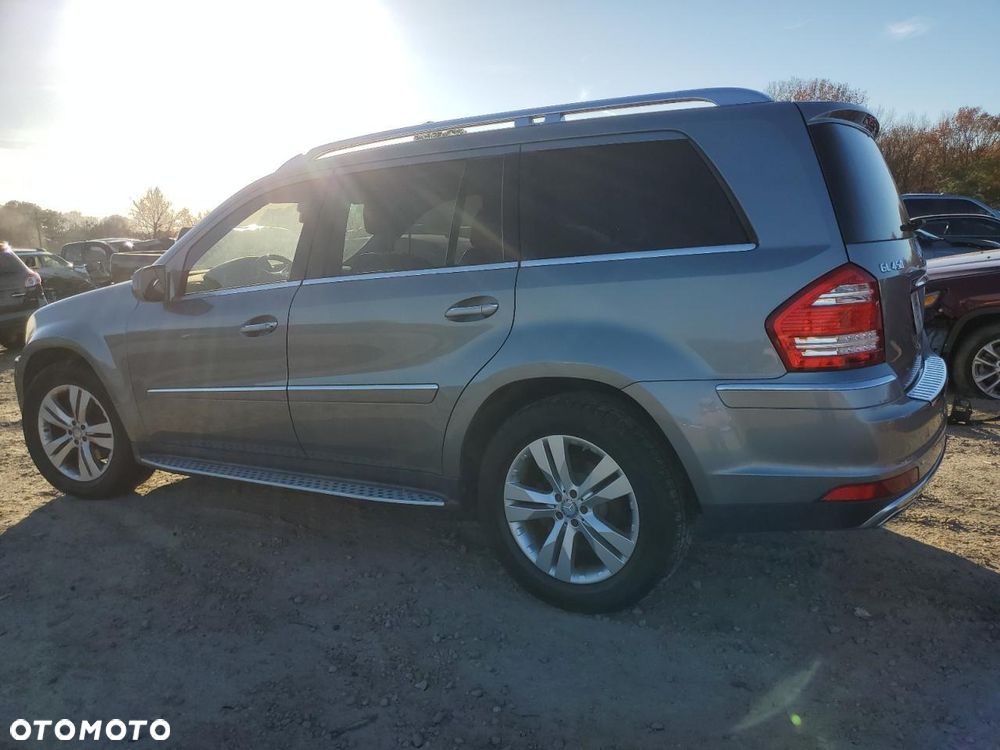 Mercedes-Benz GL 450 - 24