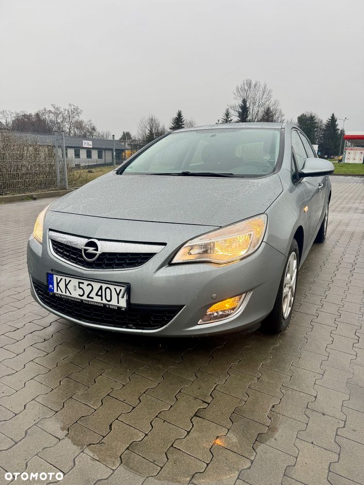 Opel Astra 1.6 Design Edition - 1