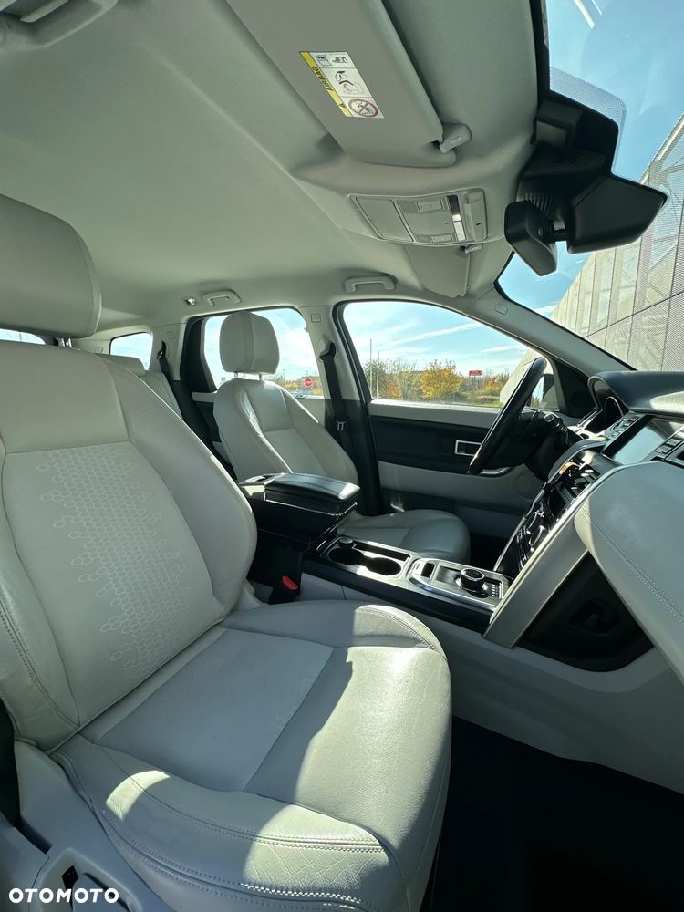 Land Rover Discovery Sport TD4 HSE - 6