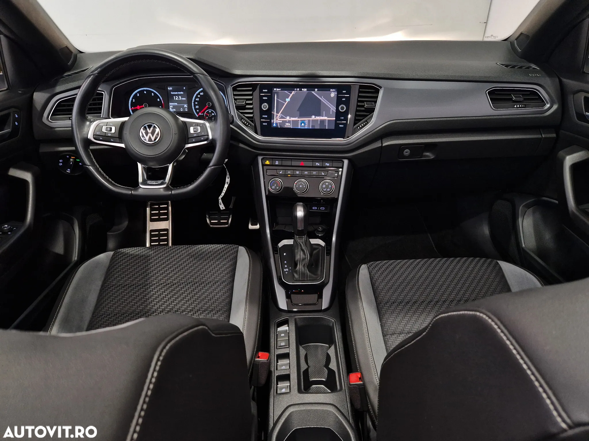 Volkswagen T-ROC Cabriolet 1.5 TSI OPF DSG R-Line - 12