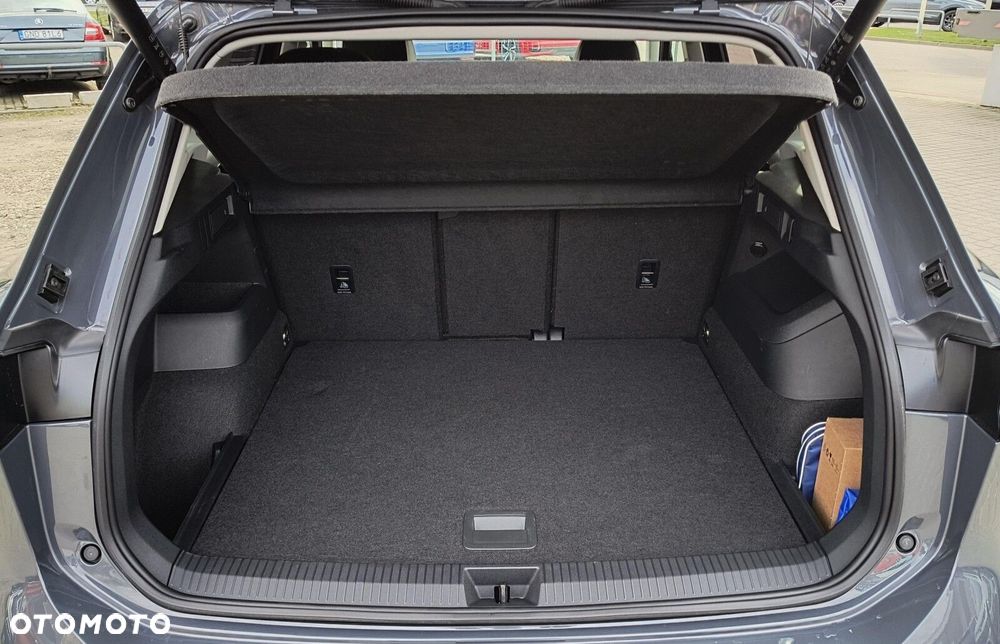 Volkswagen Tiguan - 27