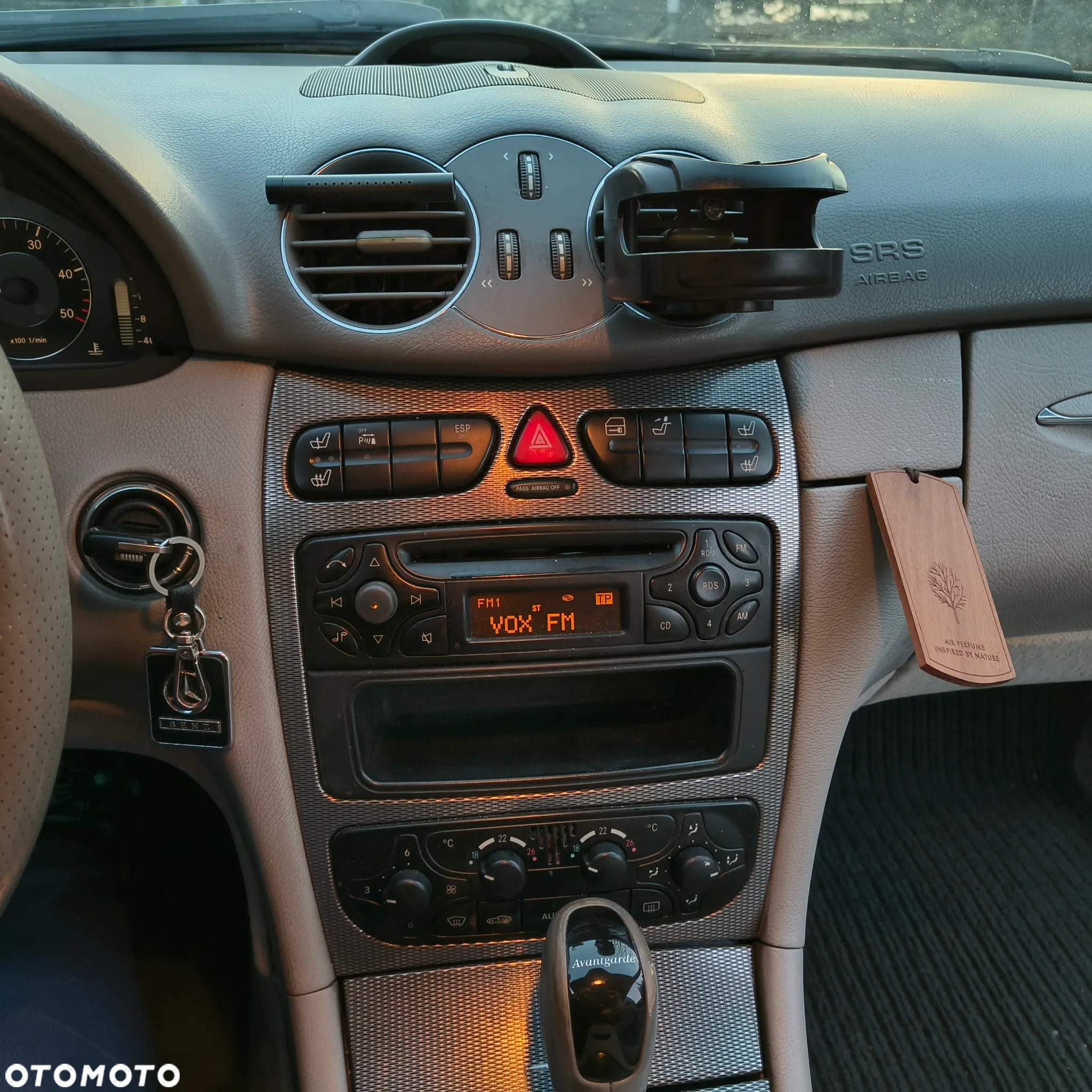 Mercedes-Benz CLK - 14