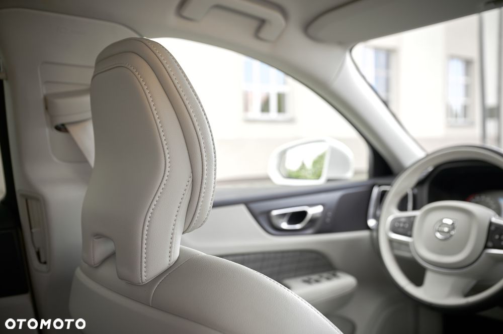 Volvo V60 2.0T Geartronic Powershift Momentum - 28