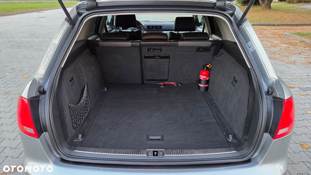 Audi A4 Avant 2.0 TDI DPF quattro - 26