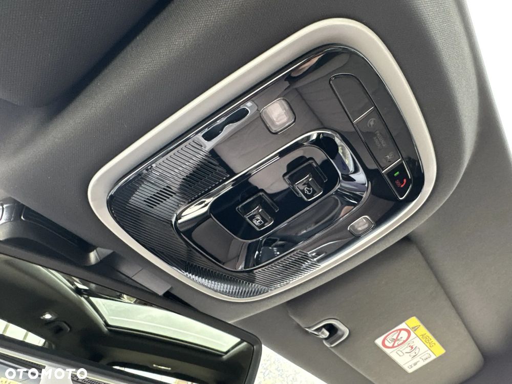 Chery Tiggo 8 1.5 T-GDI Super Hybrid Prestige DCT - 24