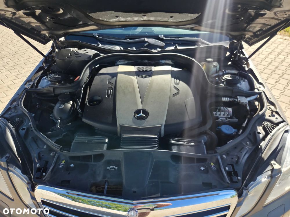 Mercedes-Benz Klasa E 350 CDI 4-Matic BlueEff - 18