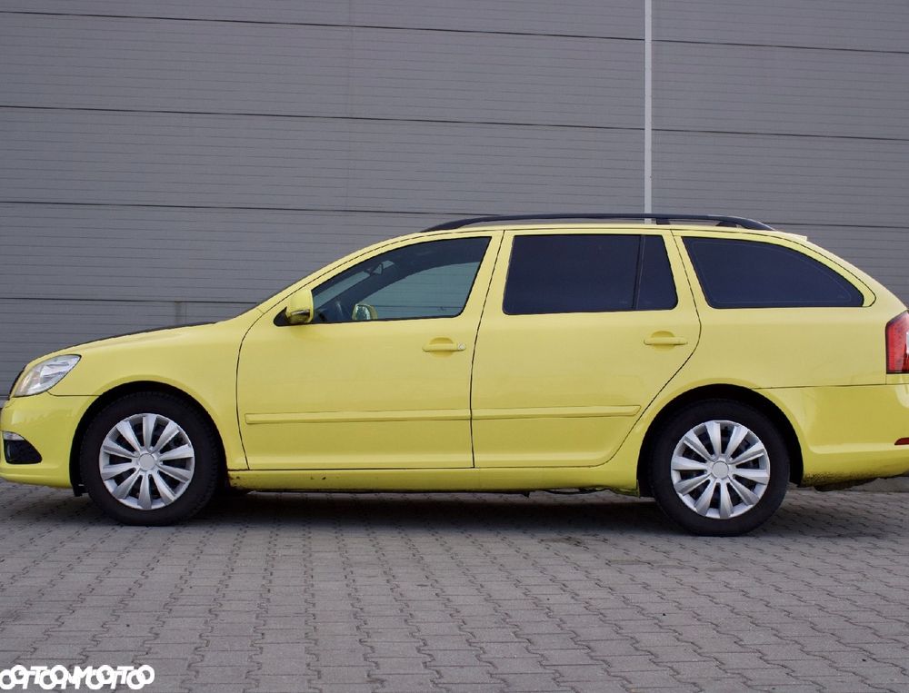Skoda Octavia 2.0 TDI CR DPF RS - 14