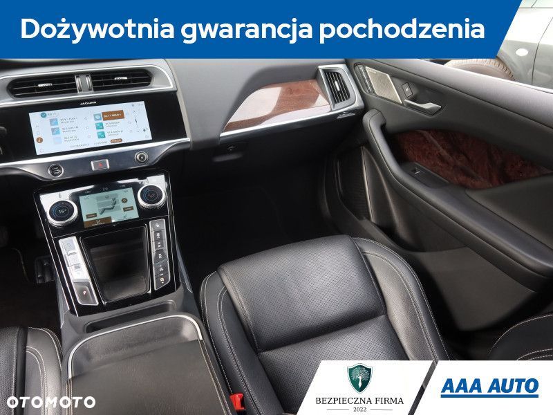 Jaguar I-Pace - 10