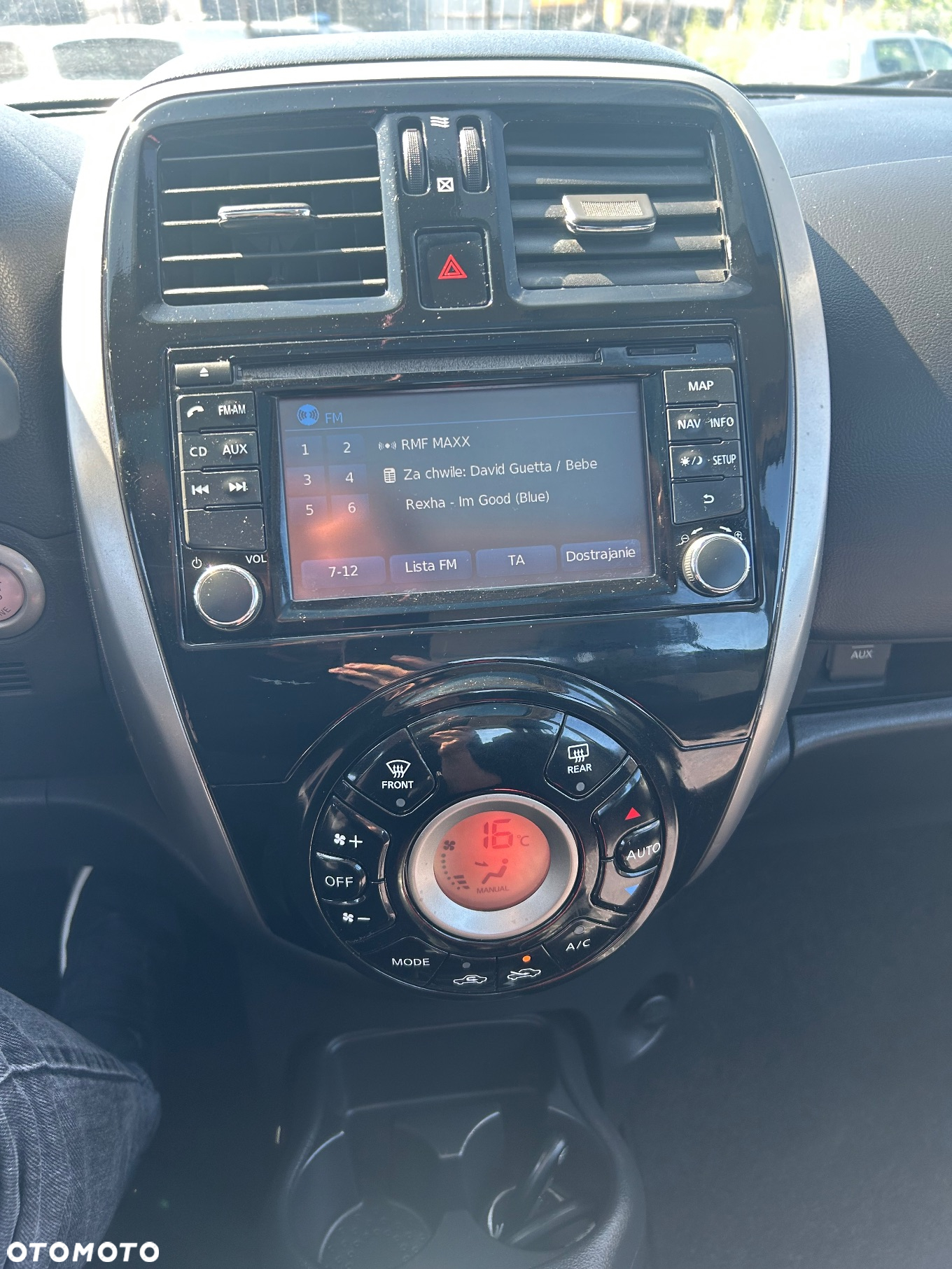 Nissan Micra 1.2 30 Jahre Edition - 25