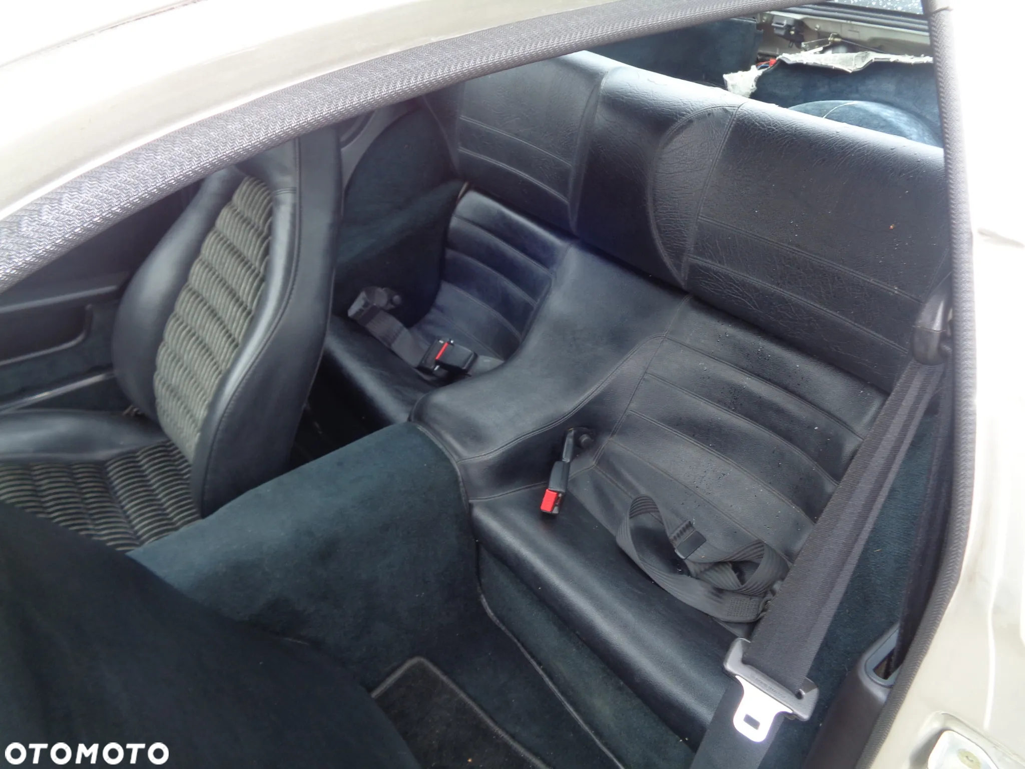 Porsche 924 Standard - 10