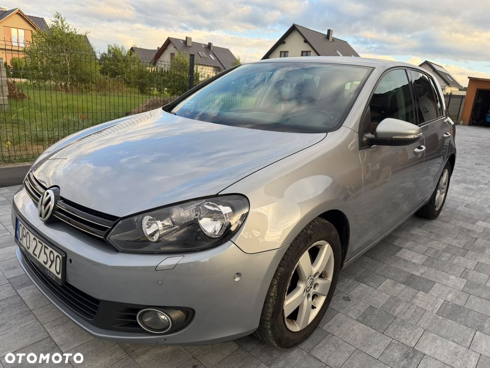 Volkswagen Golf - 8