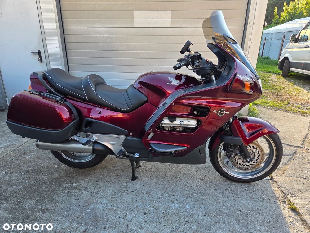 Honda ST - 1