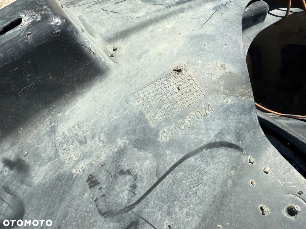 Nadkole Citroen C3 Aircross prawe lewe tył 461002024 OE - 2