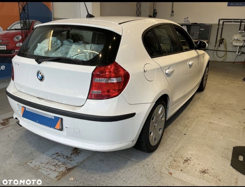 BMW Seria 1 116i - 6