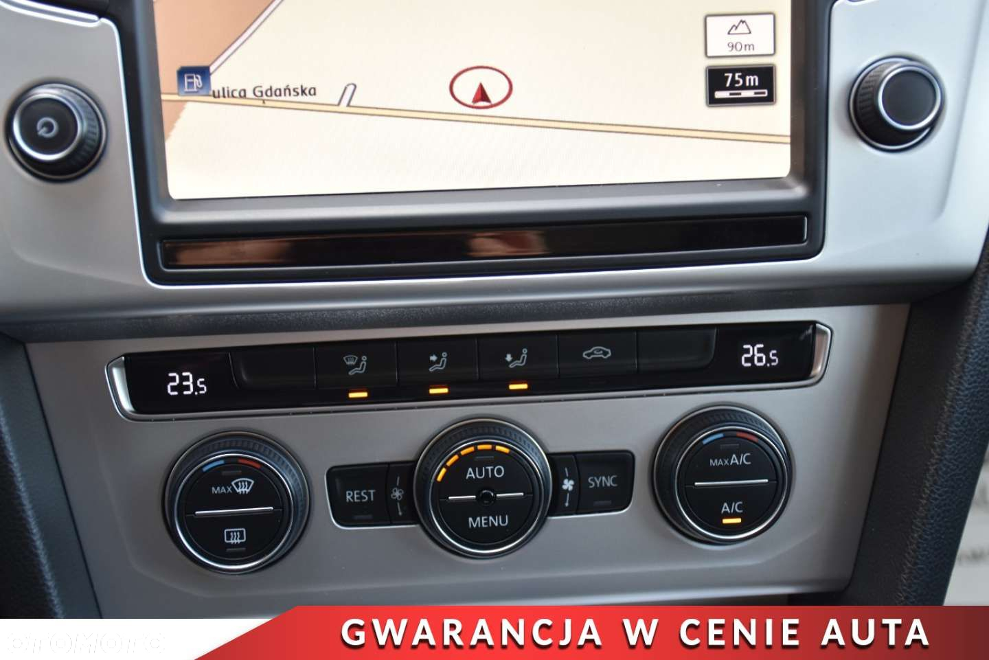 Volkswagen Passat 2.0 TDI SCR Comfortline - 14