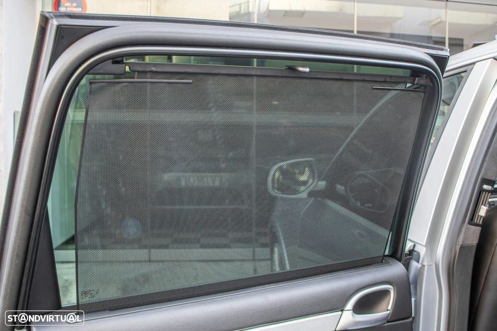 Porsche Cayenne Turbo S - 44