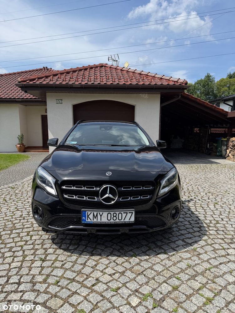 Mercedes-Benz GLA 180 d 7G-DCT - 2
