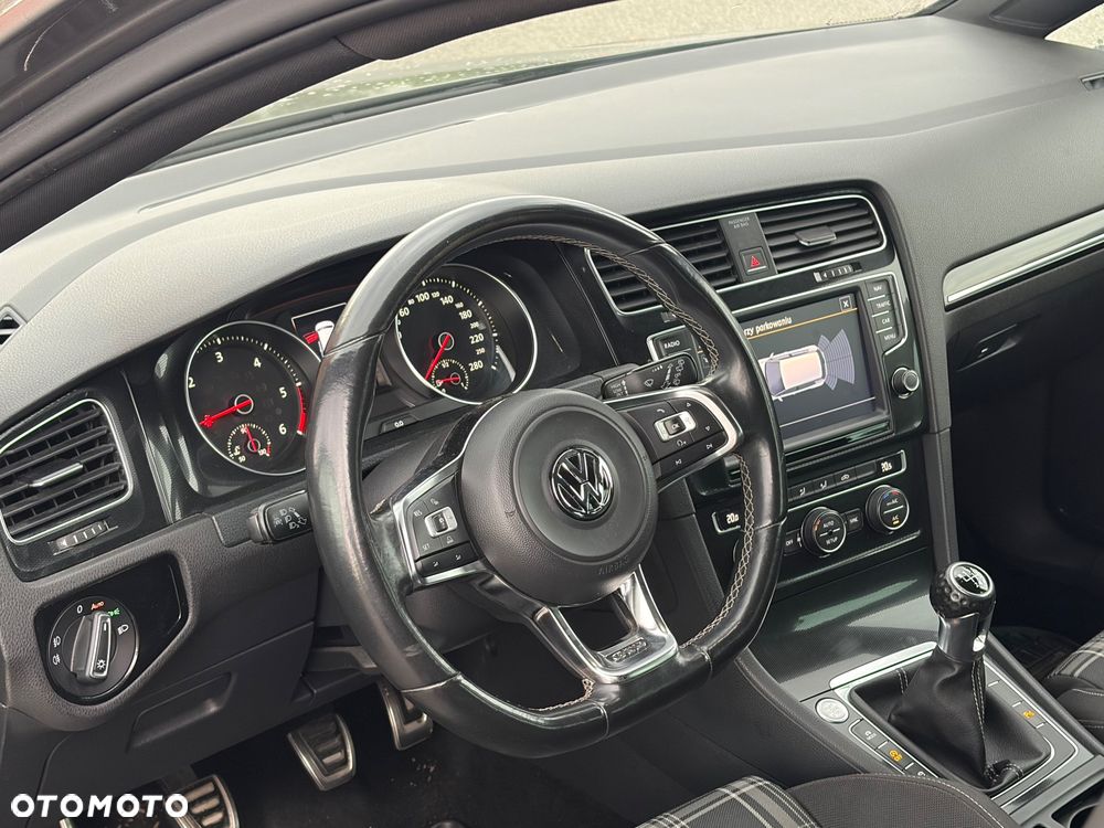 Volkswagen Golf GTD (BlueMotion Technology) - 16