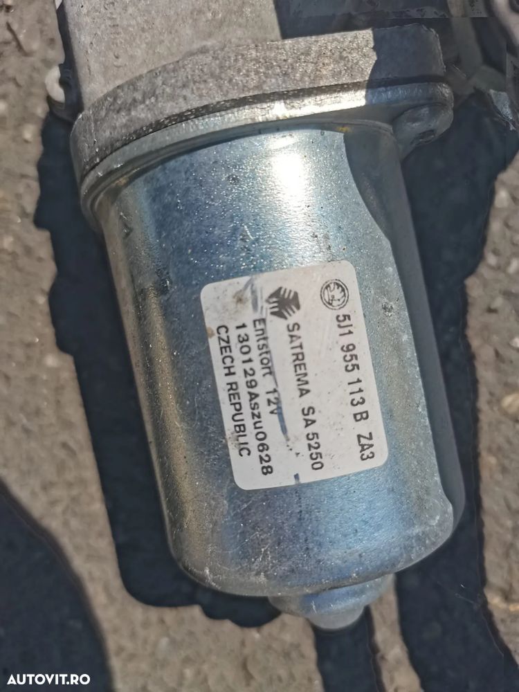 Ansamblu Stergator Cu Motoras cod: 5J1955113B pentru Skoda Fabia 2 - 2