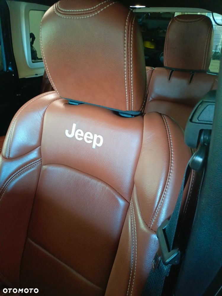 Jeep Wrangler - 4