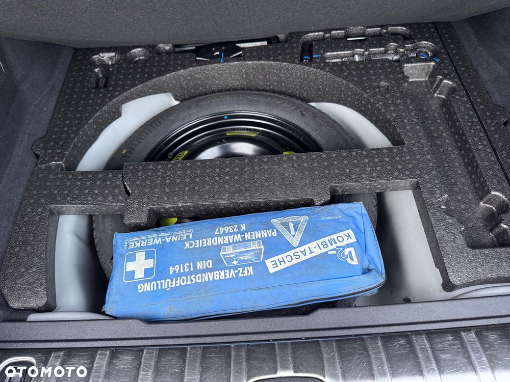 Peugeot 2008 1.6 BlueHDi Allure - 25