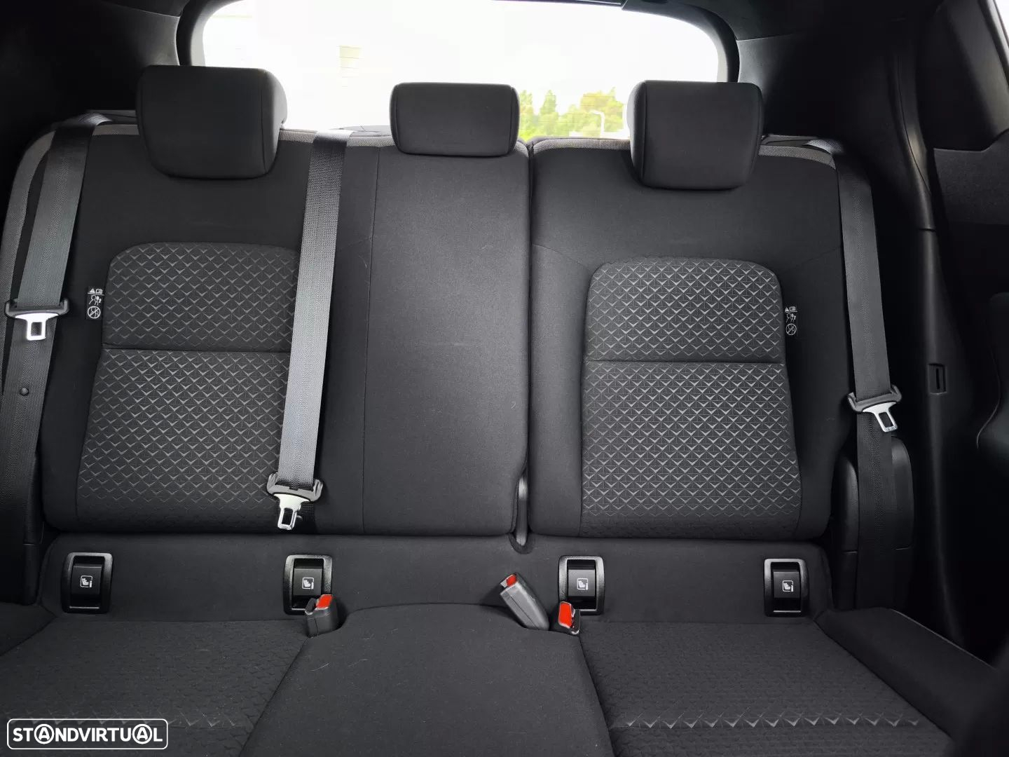 Nissan Juke 1.0 DIG-T Acenta DCT - 39