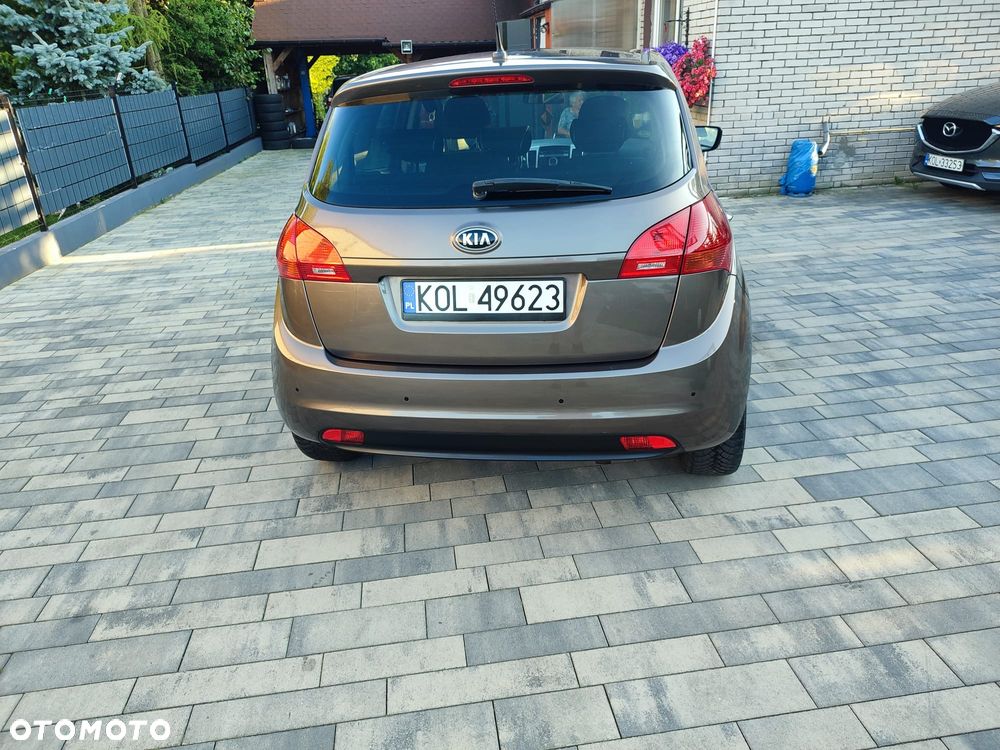 Kia Venga - 4