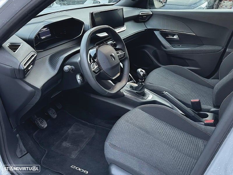 Peugeot 2008 1.2 PureTech Style - 8