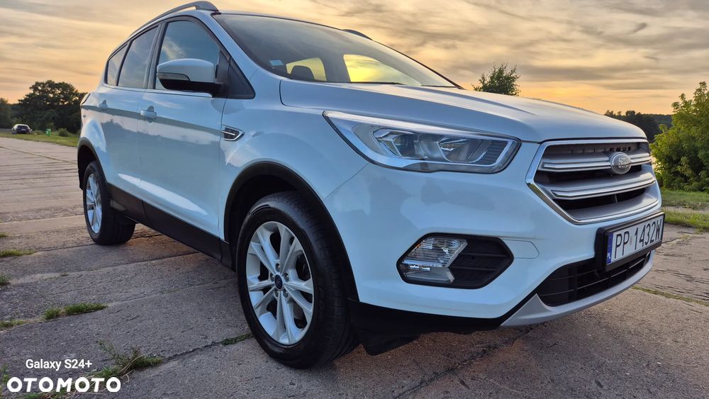 Ford Kuga - 2