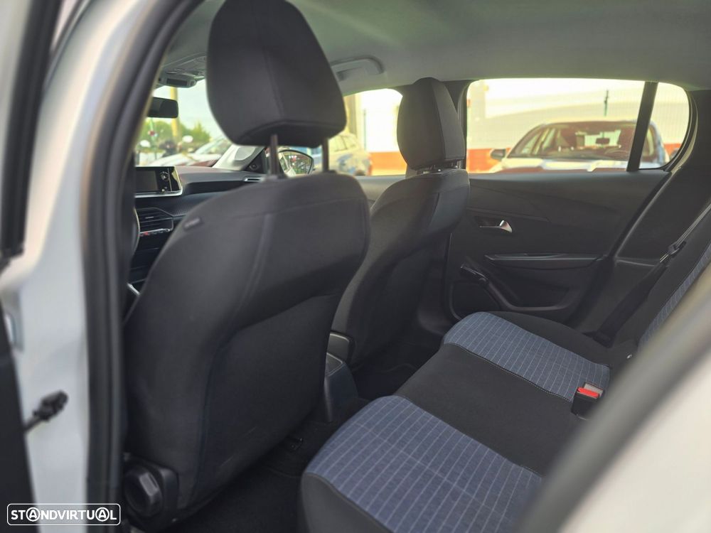 Peugeot 208 1.2 PureTech Active - 10
