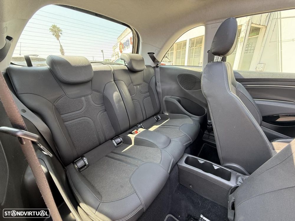 Opel Adam 1.0 T Rocks - 24