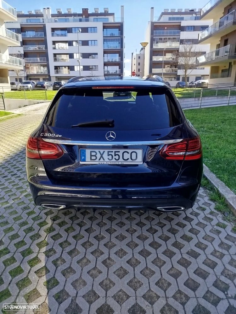 Mercedes-Benz C 300 e AMG Line - 3