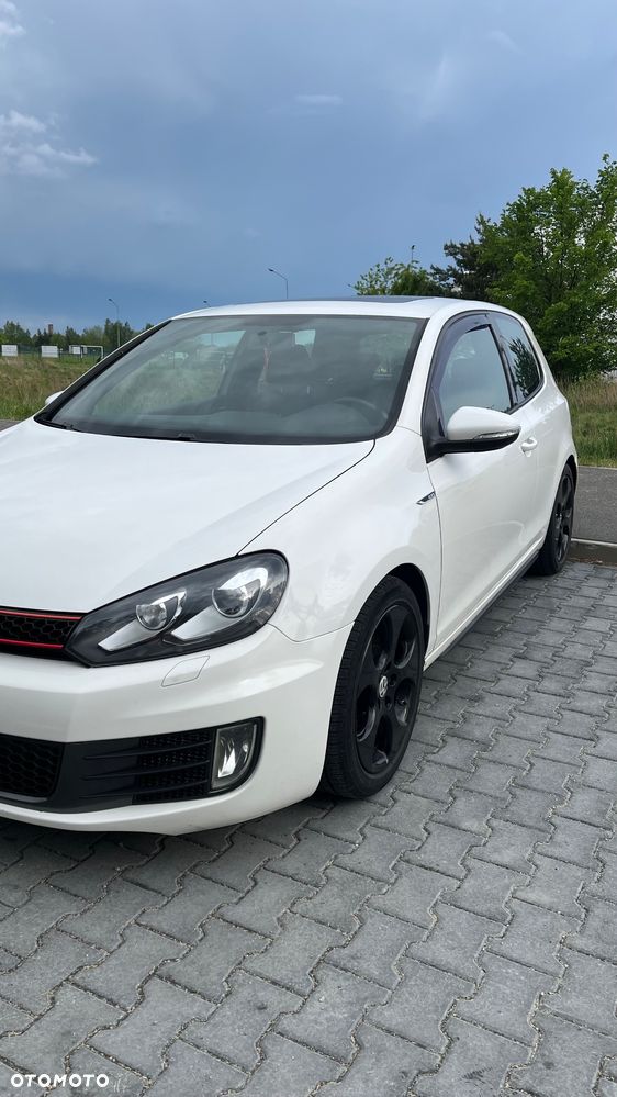 Volkswagen Golf - 3