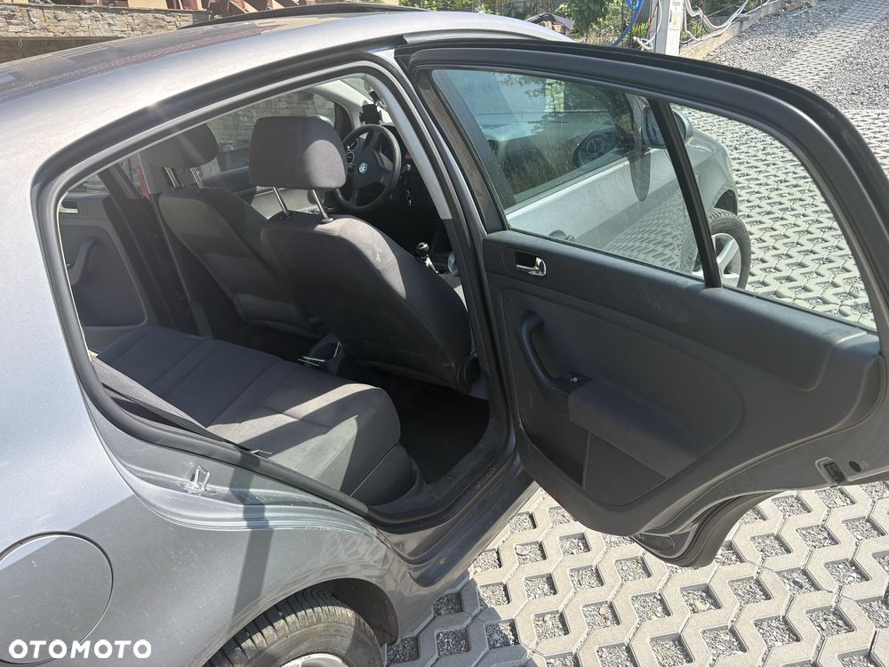 Volkswagen Golf Plus - 7