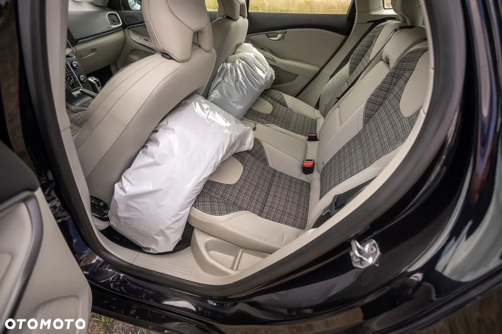 Volvo V40 T2 - 19