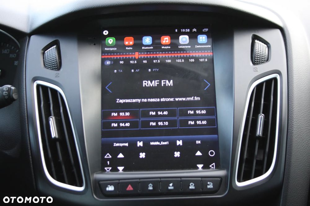 Ford Focus 1.0 EcoBoost Start-Stopp-System Champions Edition - 9