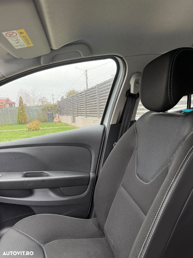Renault Clio 1.5 dCi Zen - 29