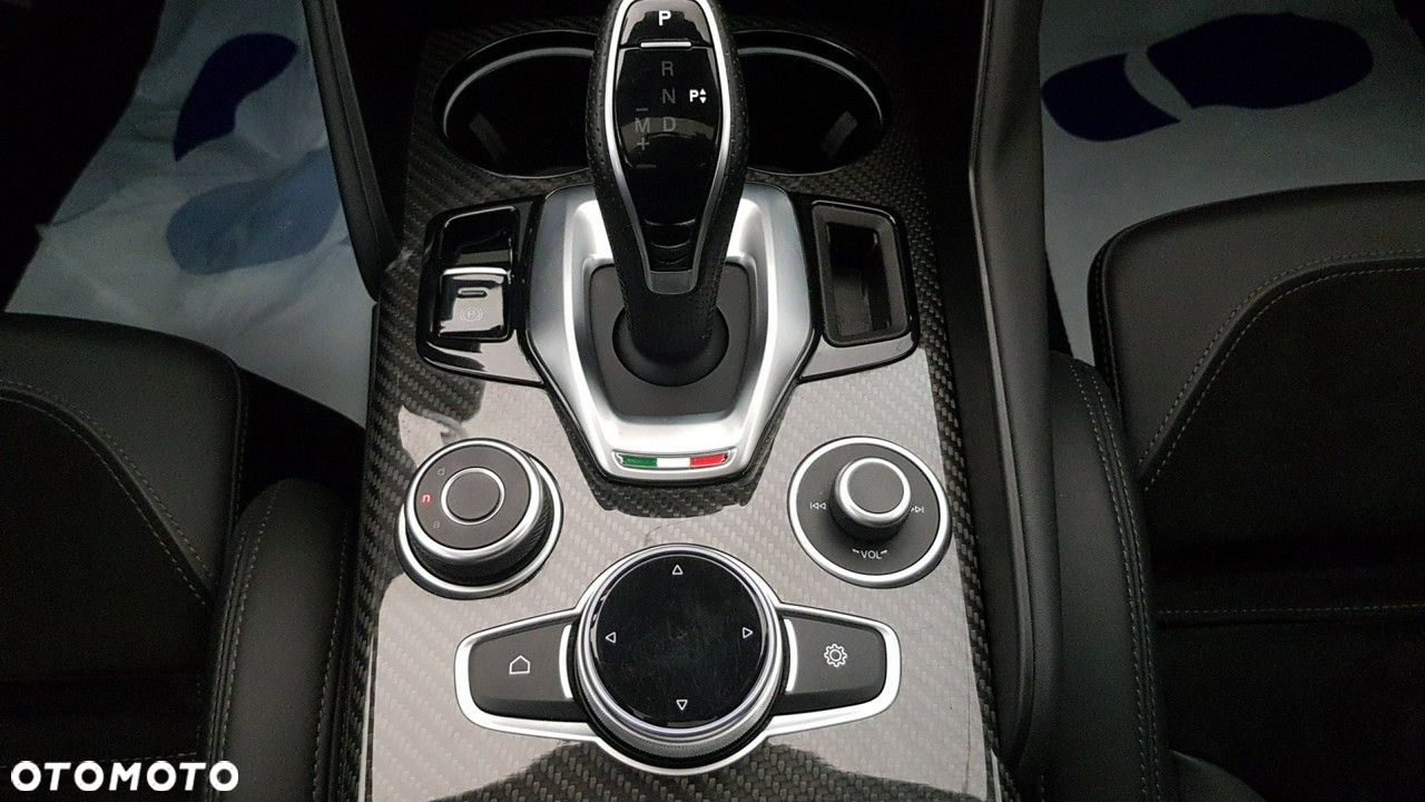 Alfa Romeo Giulia - 30