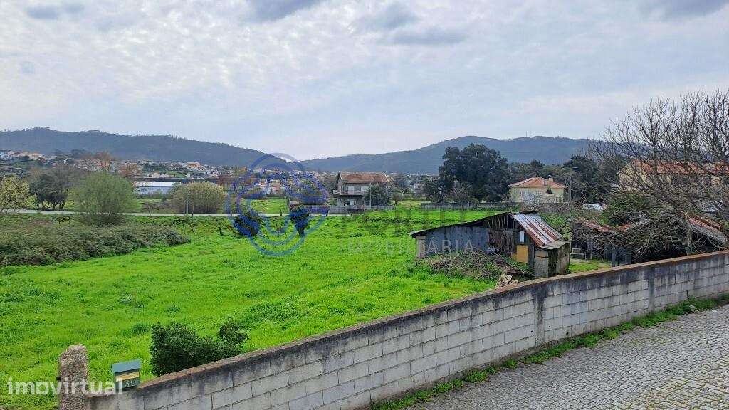 Terreno Misto de 7646m2 em área de construção - Grande imagem: 4/12