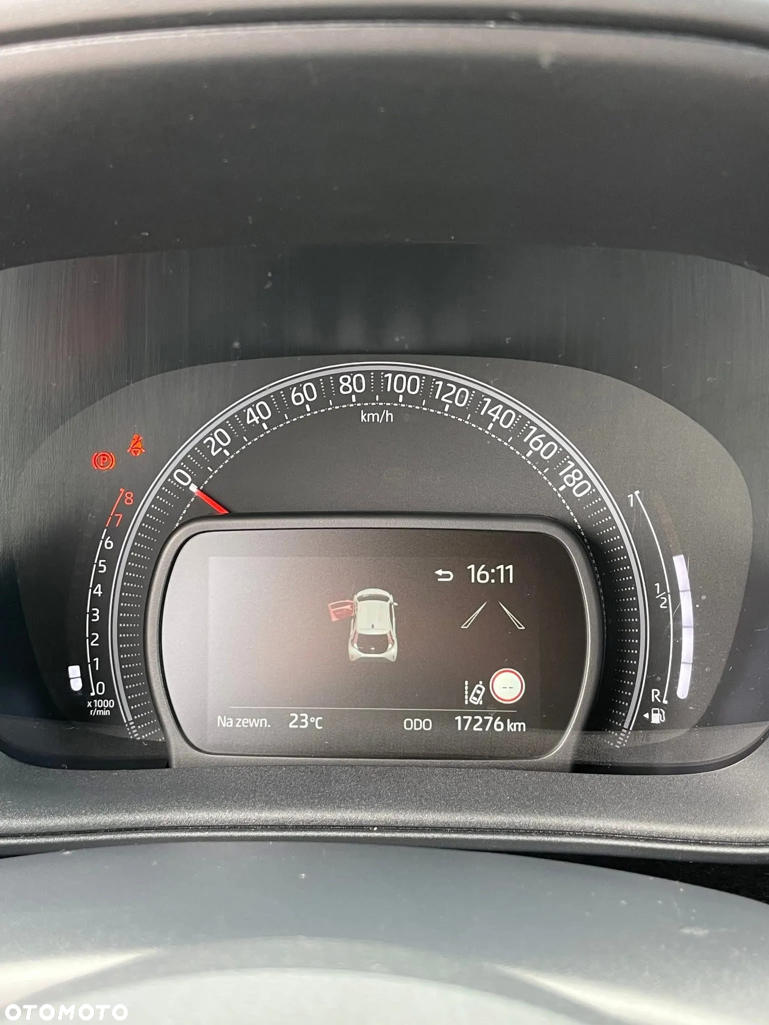 Toyota Aygo X 1.0 VVT-i Undercover - 10