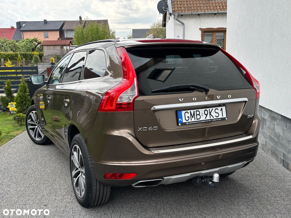 Volvo XC 60 D4 Momentum Pro - 3