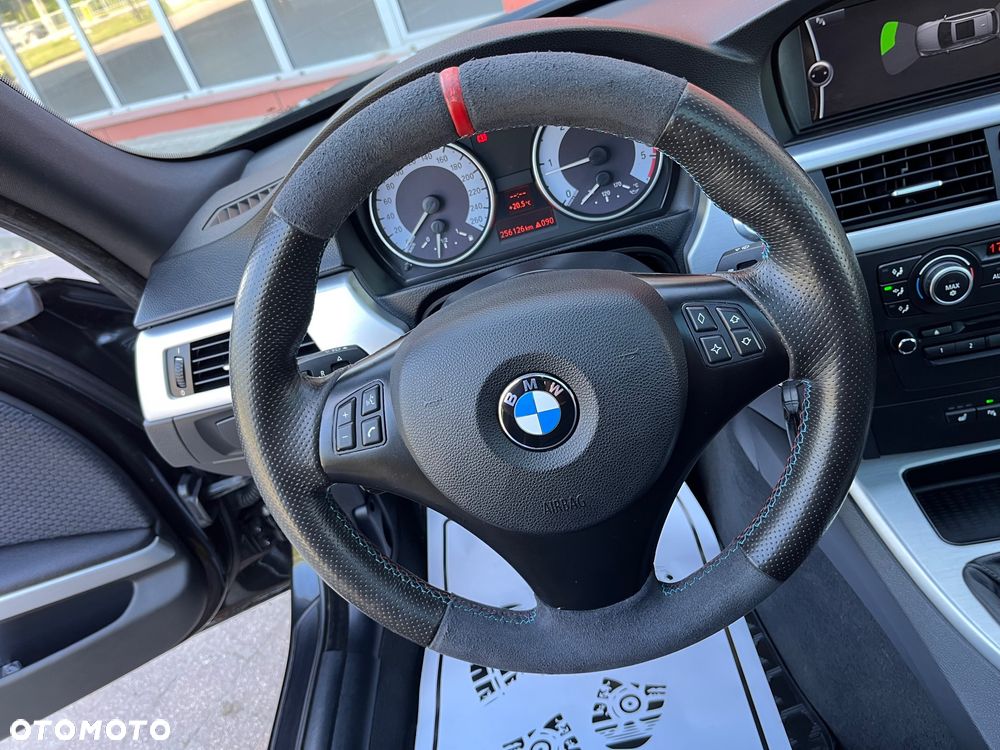 BMW Seria 3 - 35