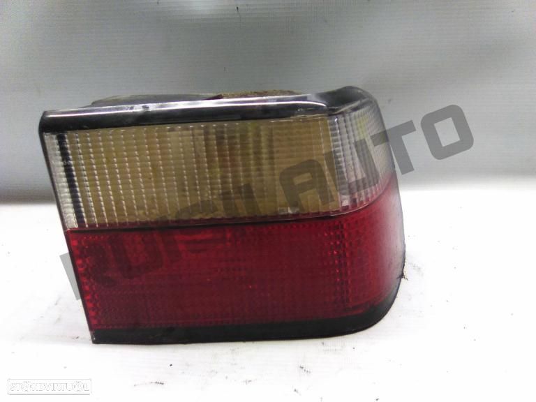 Farolim Trás Painel Direito  Citroen Xantia [1992_2002] 1.8 I 1 - 1