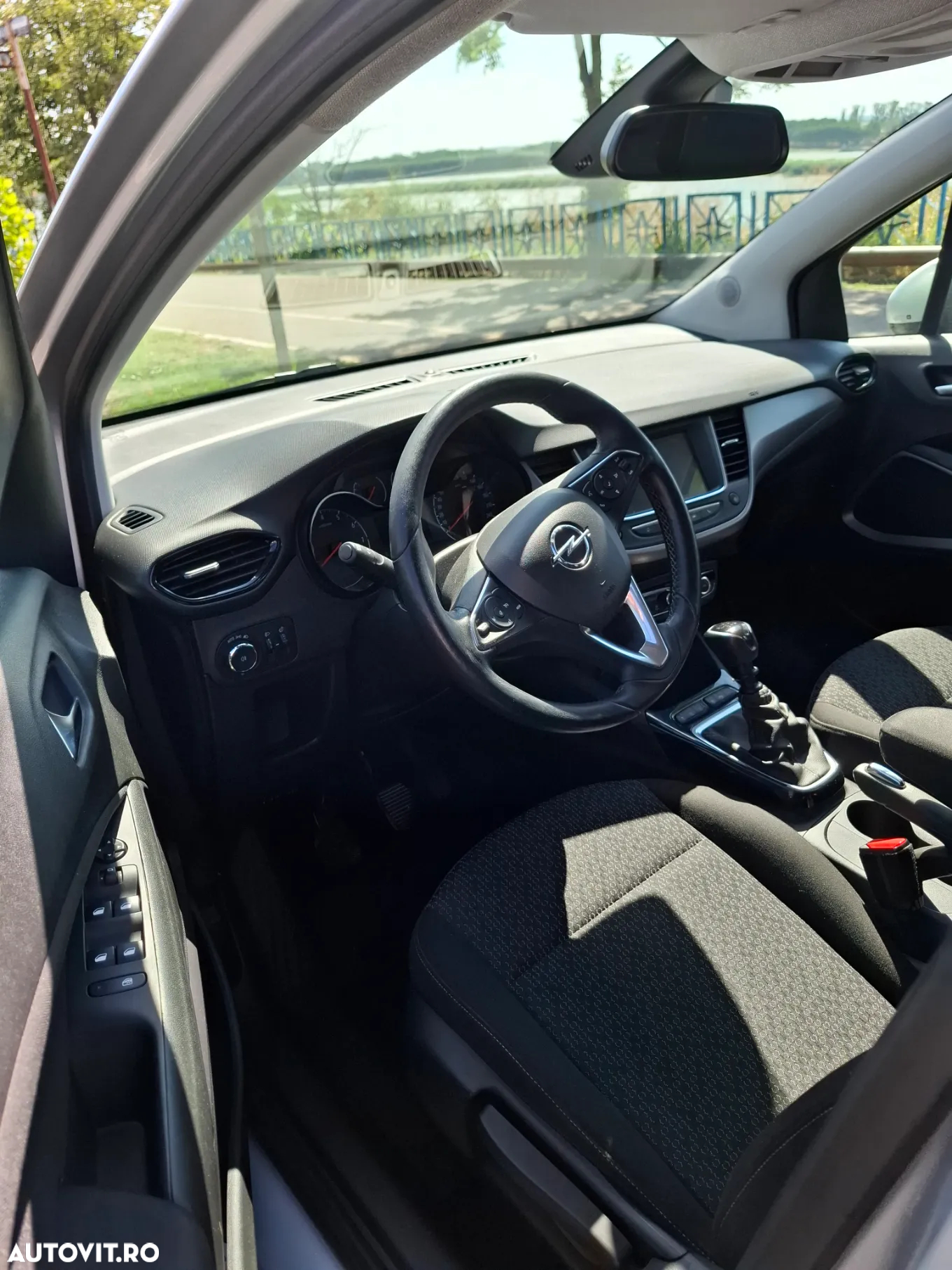 Opel Crossland - 25