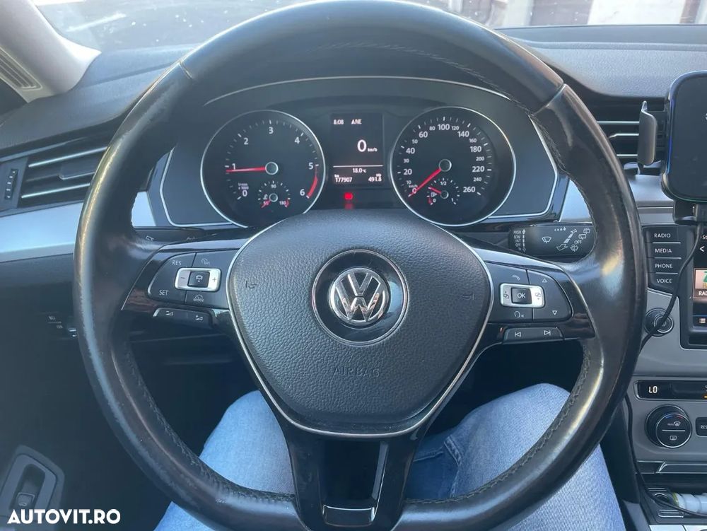 Volkswagen Passat 2.0 TDI (BlueMotion Technology) Comfortline - 2