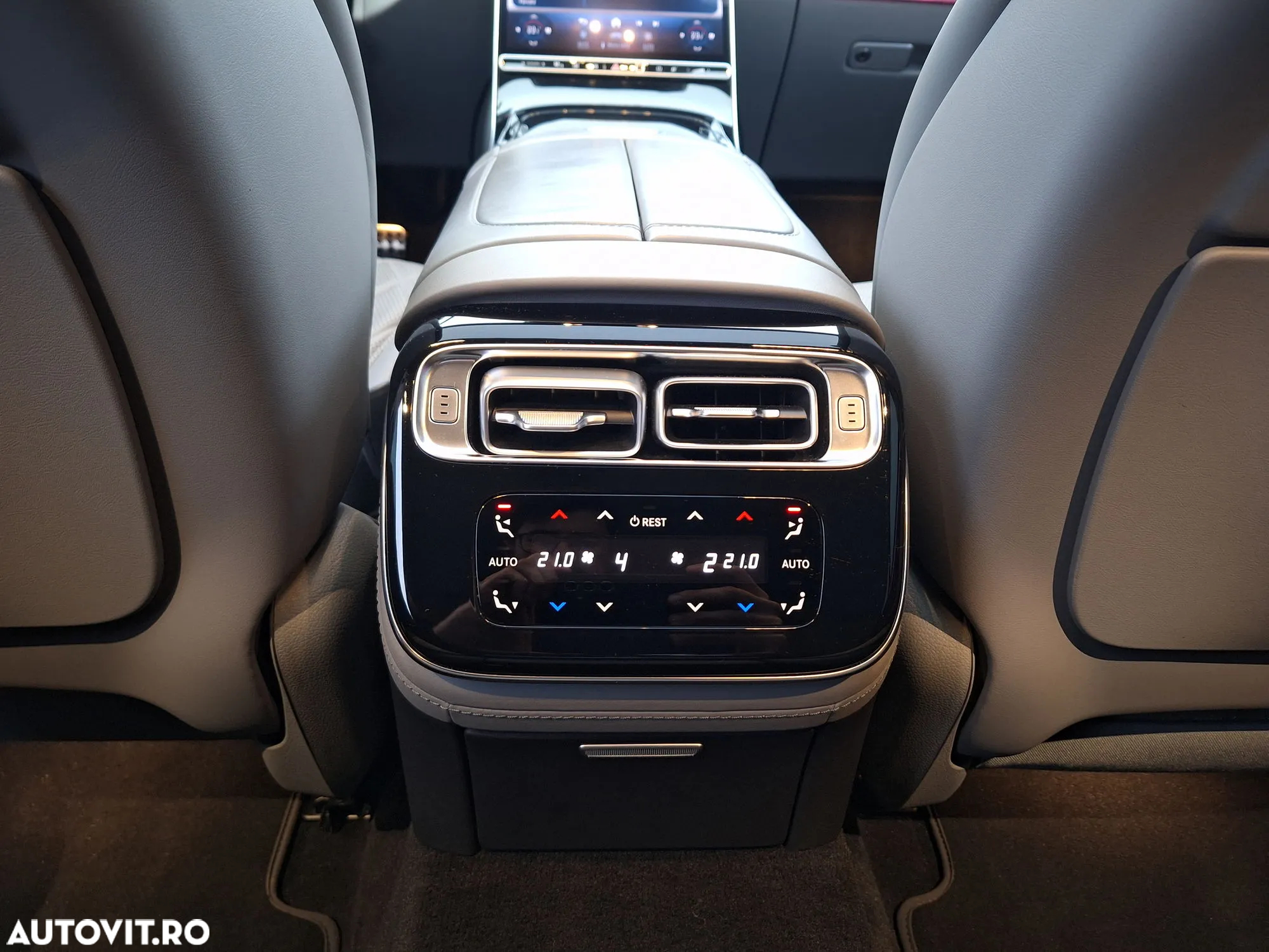 Mercedes-Benz S 500 4MATIC MHEV Aut. - 27