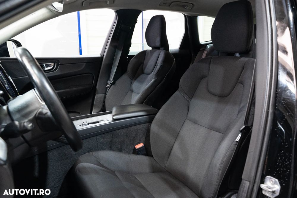 Volvo XC 60 D4 AWD Geartronic Momentum - 6