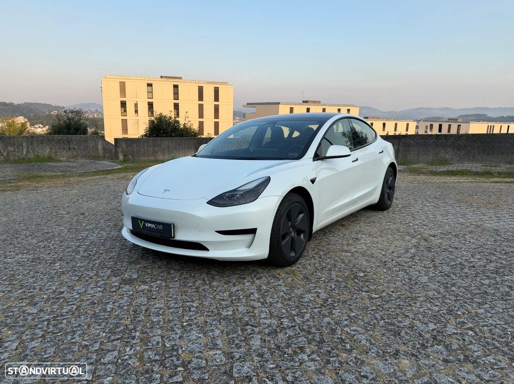 Tesla Model 3 RWD - 4