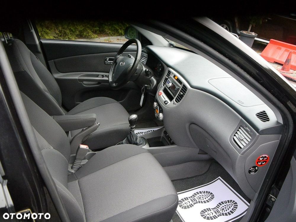 Kia Rio 1.4 (abs swo) / Comfort - 23